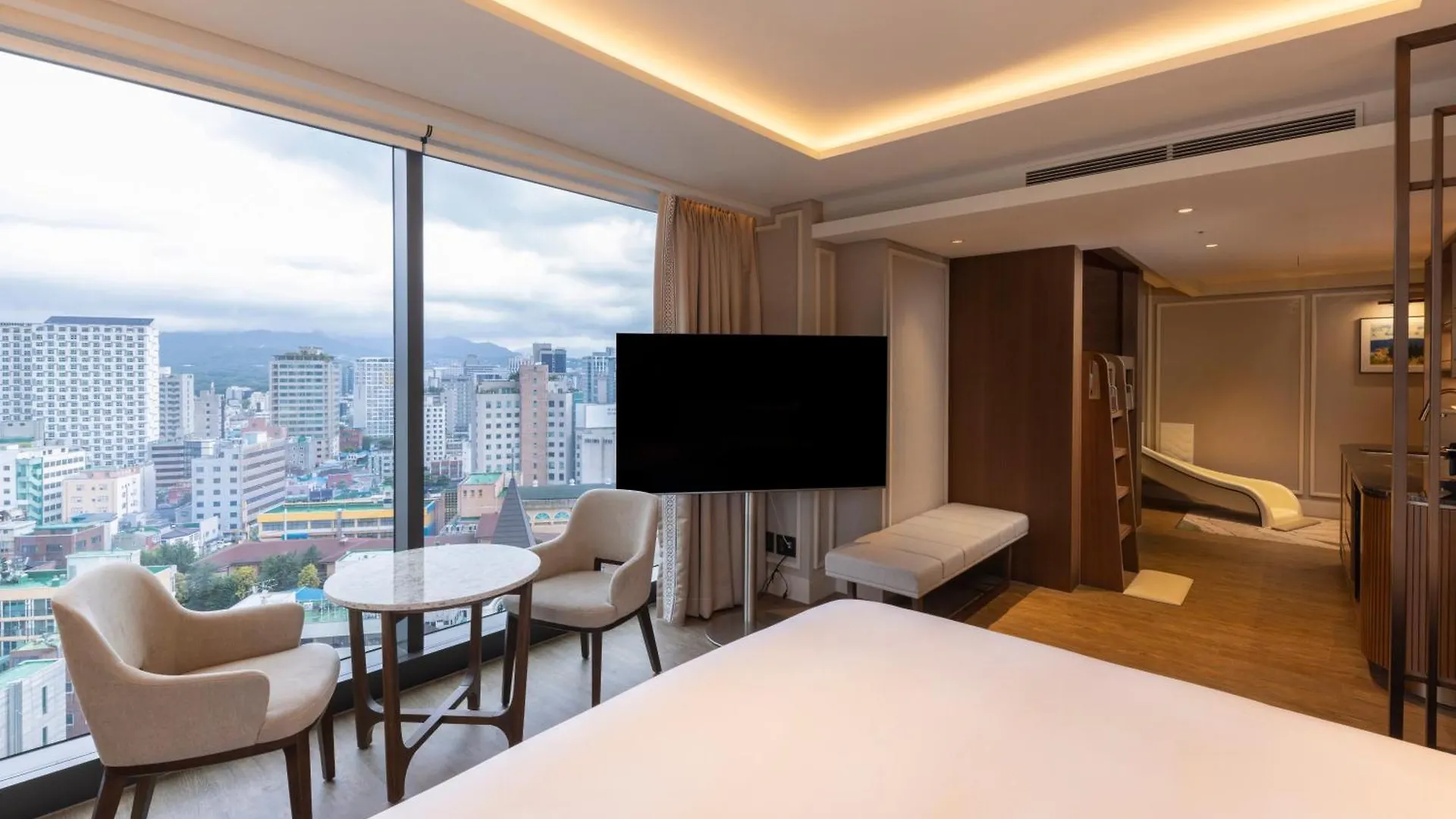 The Ambassador Seoul - A Pullman Hotel